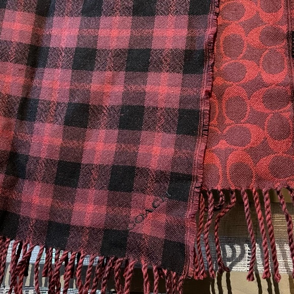 NWOT Coach reversible signature and plaid Burgundy and Black Scarf Unisex Warm - Picture 1 of 8